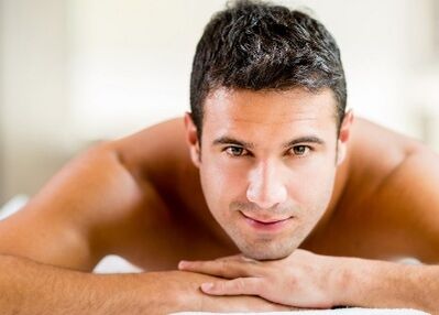 Un homme a augmenté la taille de son pénis grâce à un massage